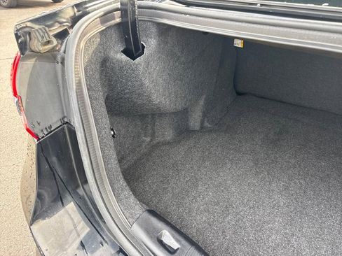 Used 2017 Ford Fusion SE w/ Fusion SE Technology Package image 32