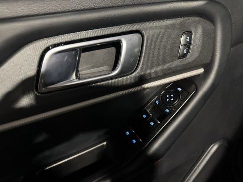 Certified 2025 Ford Explorer ST-Line w/ ST-Line Street Pack image 11