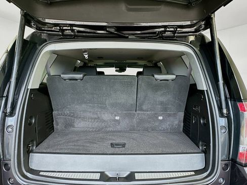 Used 2017 GMC Yukon Denali RWD image 28
