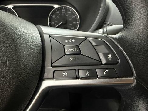 Used 2024 Nissan Sentra SV FWD image 11