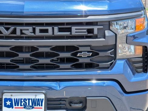 Used 2022 Chevrolet Silverado 1500 Custom w/ LPO, Dark Essentials Package RWD image 9