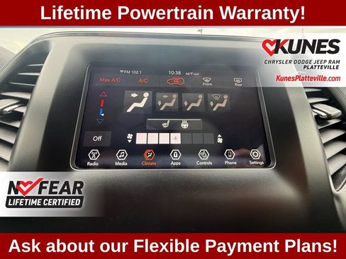 Used 2021 Jeep Cherokee Latitude Plus AWD/4WD image 28