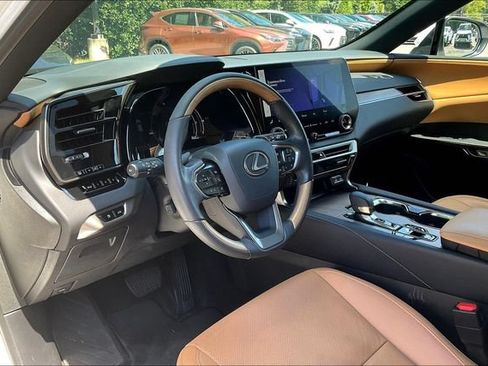 Used 2024 Lexus RX 350 Premium w/ Accessory Package (Z1) AWD/4WD image 17