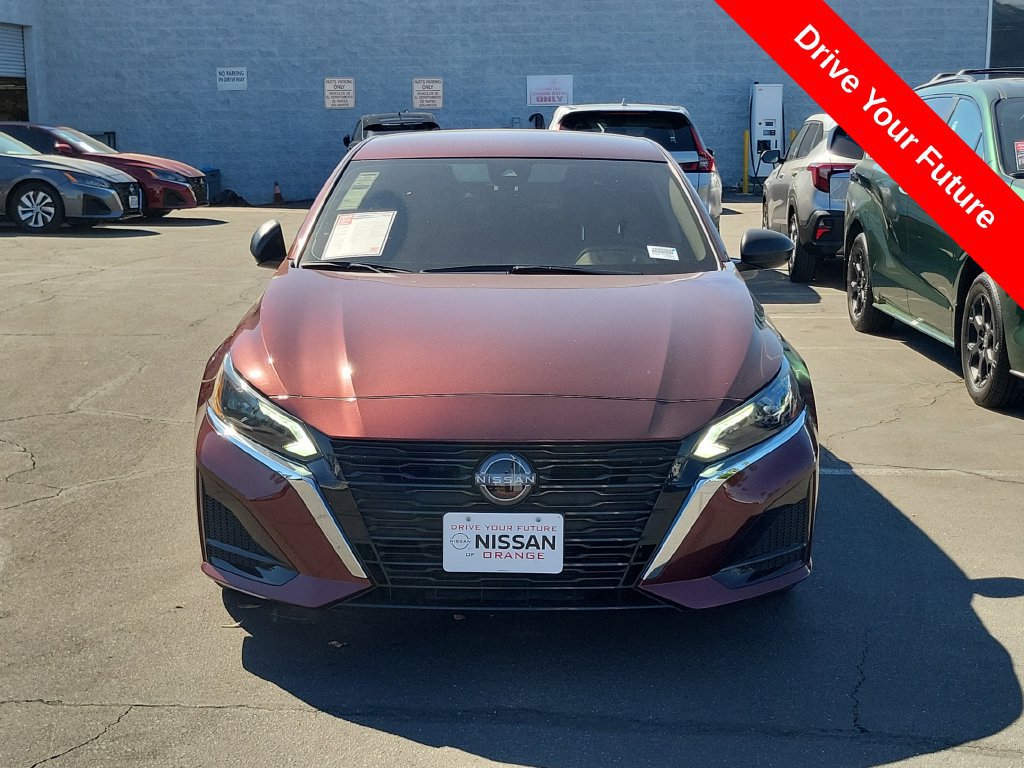 Used 2024 Nissan Altima 2.5 SV FWD image 28