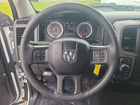Used 2019 RAM 1500 Express w/ Express Value Package AWD/4WD image 27