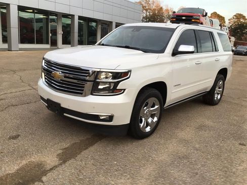 Used 2019 Chevrolet Tahoe Premier image 3
