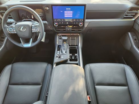 Used 2026 Lexus GX 550 w/ Cold Area Package AWD/4WD image 26