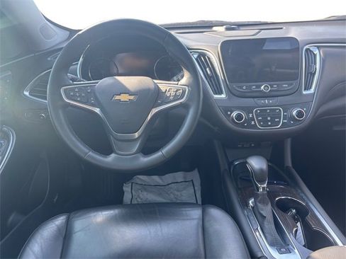 Used 2023 Chevrolet Malibu LT image 10