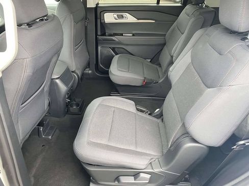 New 2026 Ford Explorer Active AWD/4WD image 11