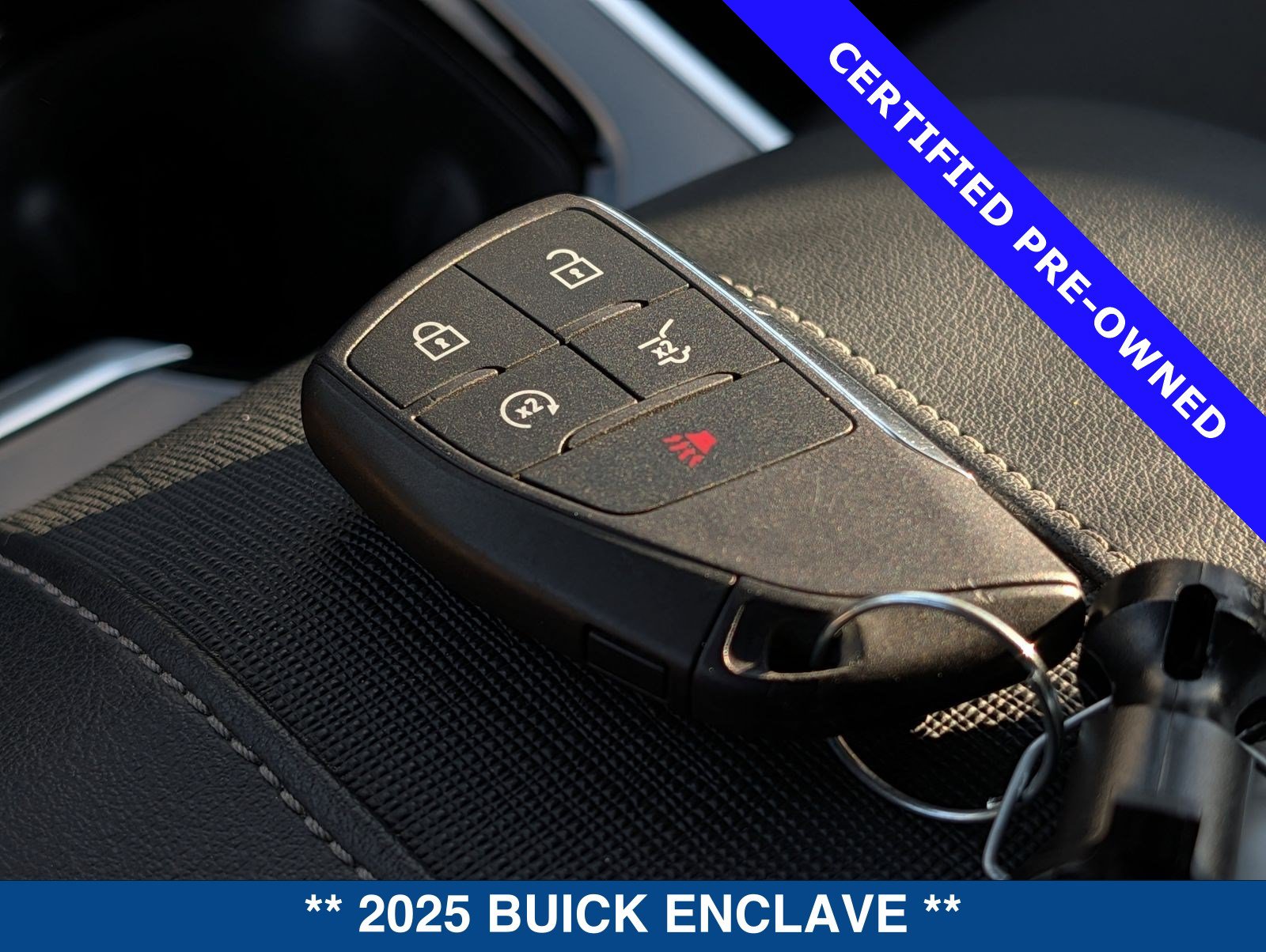Used 2025 Buick Enclave Preferred FWD image 36