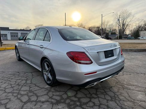 Used 2017 Mercedes-Benz E 300 4MATIC image 3