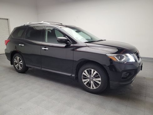 Used 2020 Nissan Pathfinder S FWD image 11