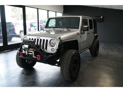 Used 2013 Jeep Wrangler Unlimited Sport AWD/4WD image 3