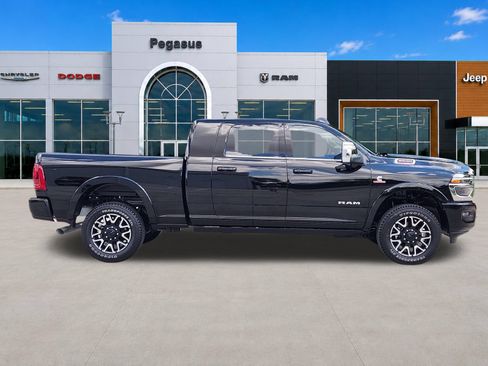 New 2026 RAM 2500 Limited AWD/4WD image 7