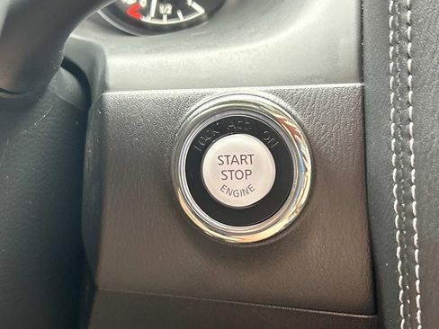 Used 2023 Nissan Armada SL w/ Captain's Chairs Package AWD/4WD image 37