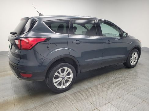 Used 2019 Ford Escape SE image 10