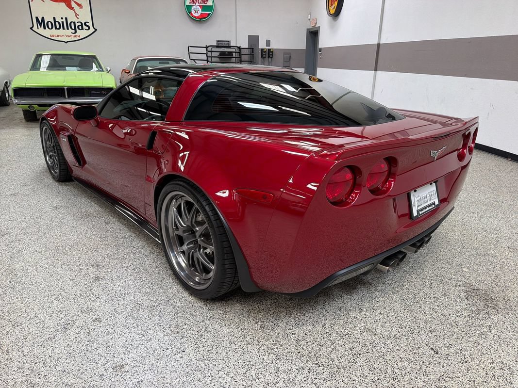Used 2011 Chevrolet Corvette Z06 RWD image 5