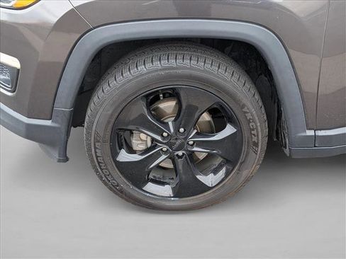 Used 2019 Jeep Compass Altitude image 15