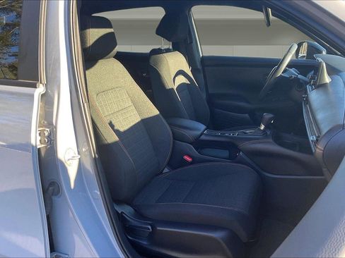 Used 2023 Honda HR-V Sport image 7