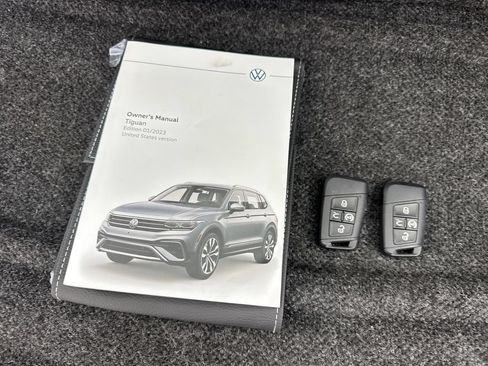 Used 2023 Volkswagen Tiguan SE w/ Panoramic Sunroof Package FWD image 77