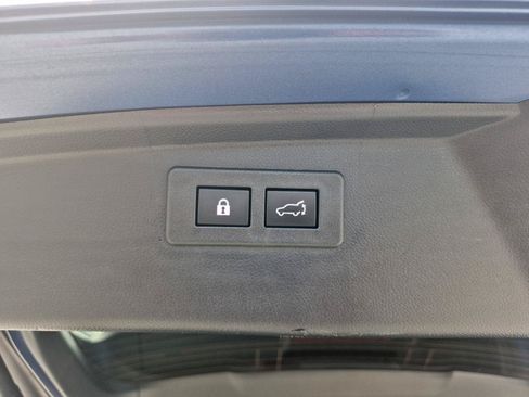 Used 2022 Subaru Outback Premium AWD/4WD image 11