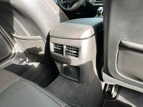 Used 2025 Cadillac CT4 V w/ LPO, ONYX Package image 26