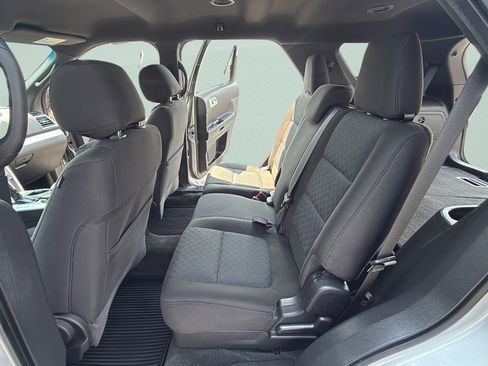 Used 2014 Ford Explorer XLT AWD/4WD image 27