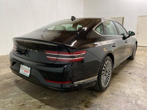 Used 2024 Genesis G80 image 6