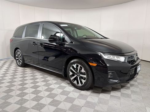 New 2026 Honda Odyssey EX-L image 7