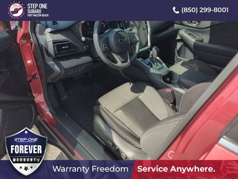 Used 2025 Subaru Outback Premium AWD/4WD image 11