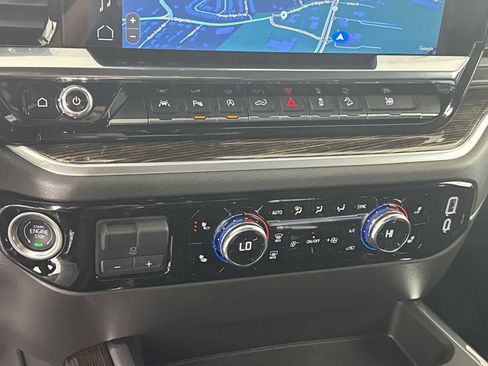 New 2025 GMC Sierra 1500 Elevation w/ Elevation Premium Package image 29