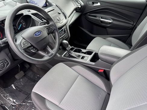 Used 2017 Ford Escape SE AWD/4WD image 4