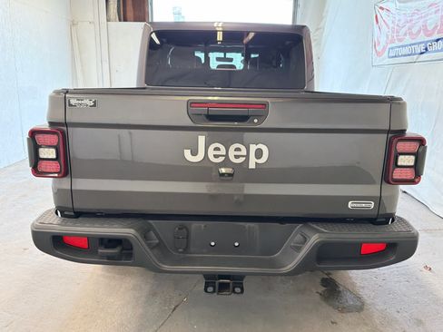 Used 2021 Jeep Gladiator Overland w/ Popular Equipment Package AWD/4WD image 6