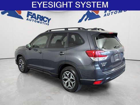 Used 2022 Subaru Forester Premium AWD/4WD image 7