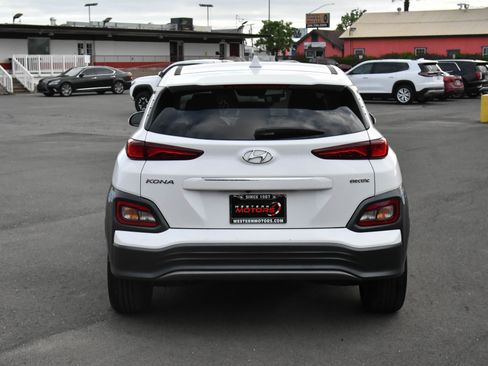 Used 2021 Hyundai Kona Limited FWD image 7
