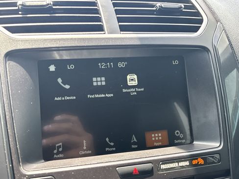 Used 2018 Ford Explorer XLT w/ Equipment Group 202A AWD/4WD image 22