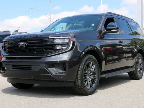 New 2026 Ford Expedition Platinum AWD/4WD image 1