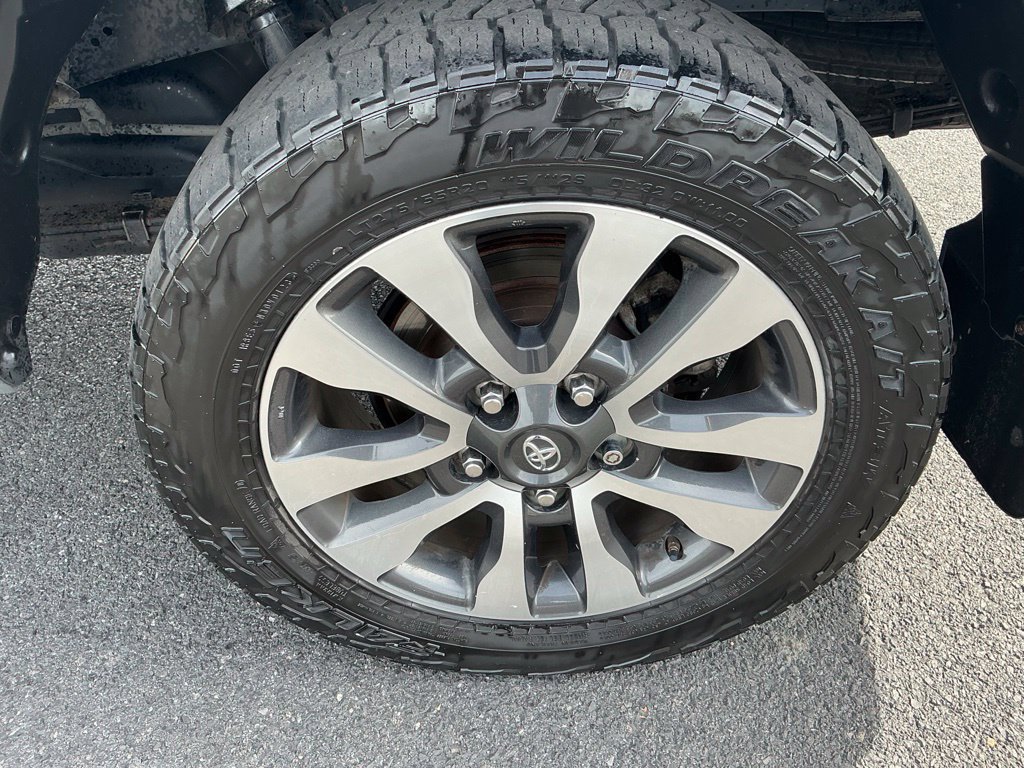 Used 2020 Toyota Tundra Limited w/ Limited Premium Package AWD/4WD image 13