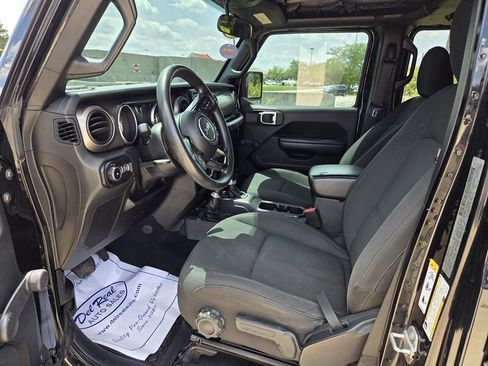 Used 2018 Jeep Wrangler Unlimited Sport AWD/4WD image 10