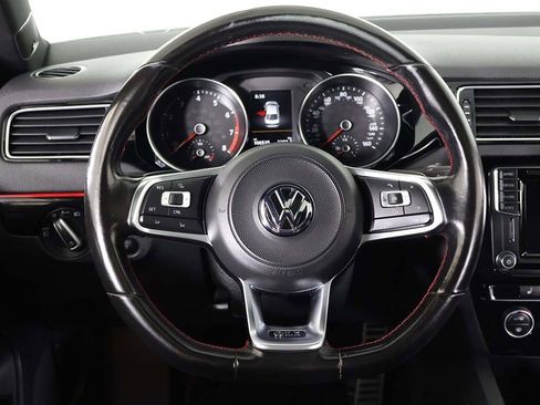 Used 2017 Volkswagen Jetta GLI image 40