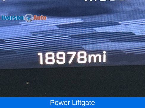Used 2026 Chevrolet Traverse LT AWD/4WD image 20
