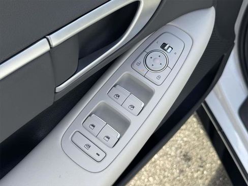 Used 2025 Hyundai Sonata SEL image 15