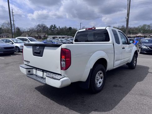 Used 2018 Nissan Frontier S RWD image 6