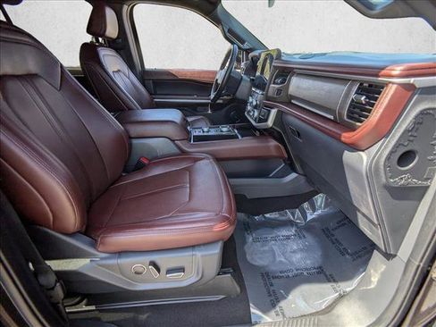 Used 2024 Ford Expedition Limited AWD/4WD image 23