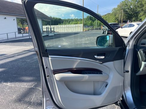Used 2016 Acura MDX FWD image 11