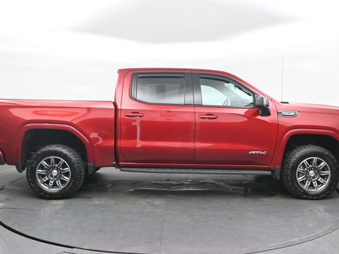 Used 2024 GMC Sierra 1500 AT4 w/ Technology Package image 10