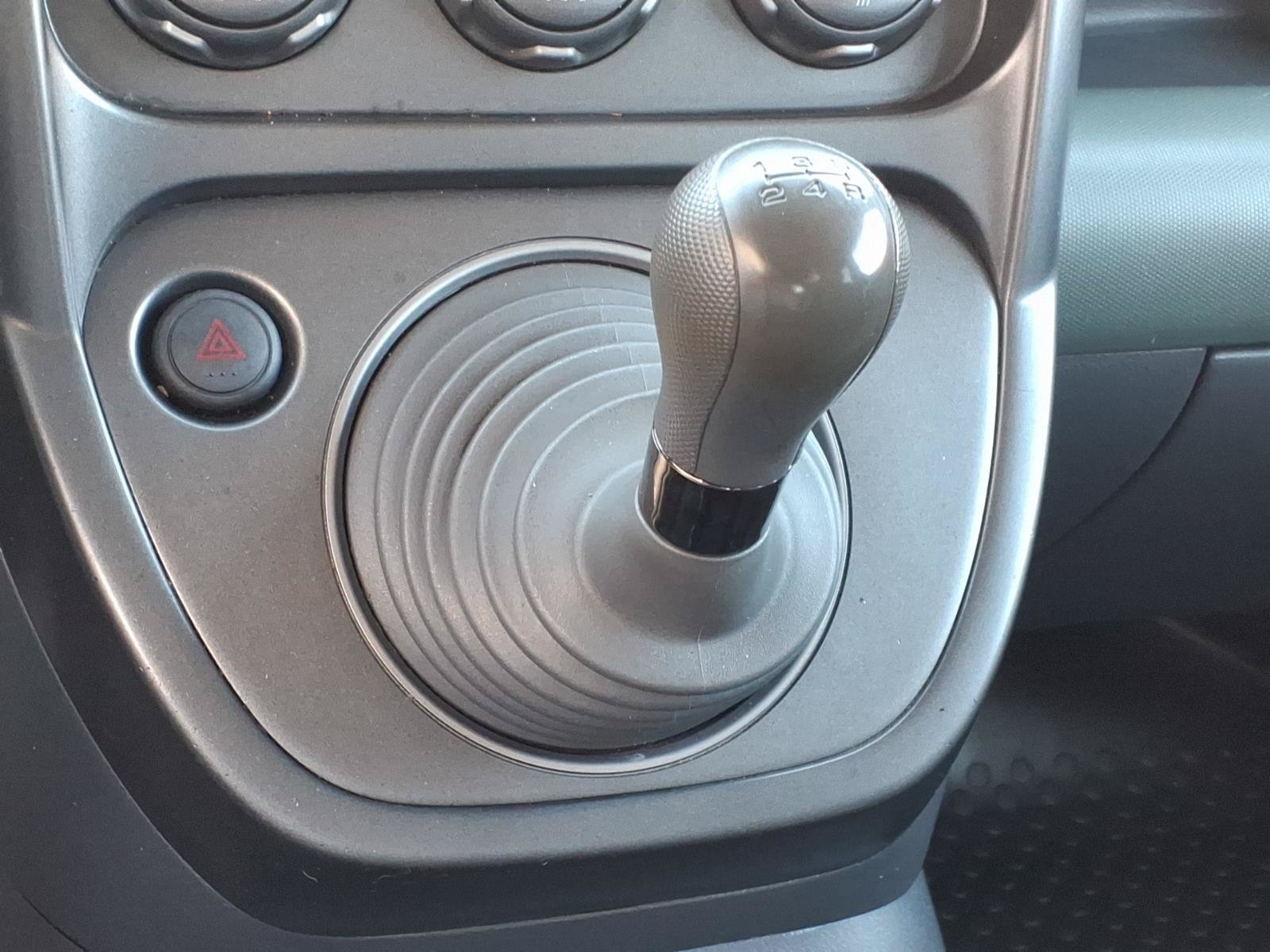 Used 2005 Honda Element EX image 8