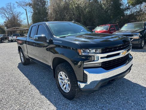 Used 2020 Chevrolet Silverado 1500 LT image 1