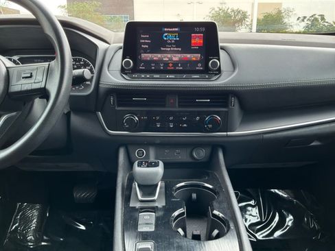 Used 2021 Nissan Rogue S FWD image 15