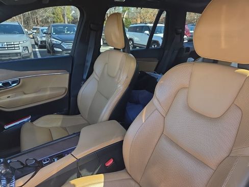 Used 2017 Volvo XC90 T6 Inscription w/ Vision Package image 9